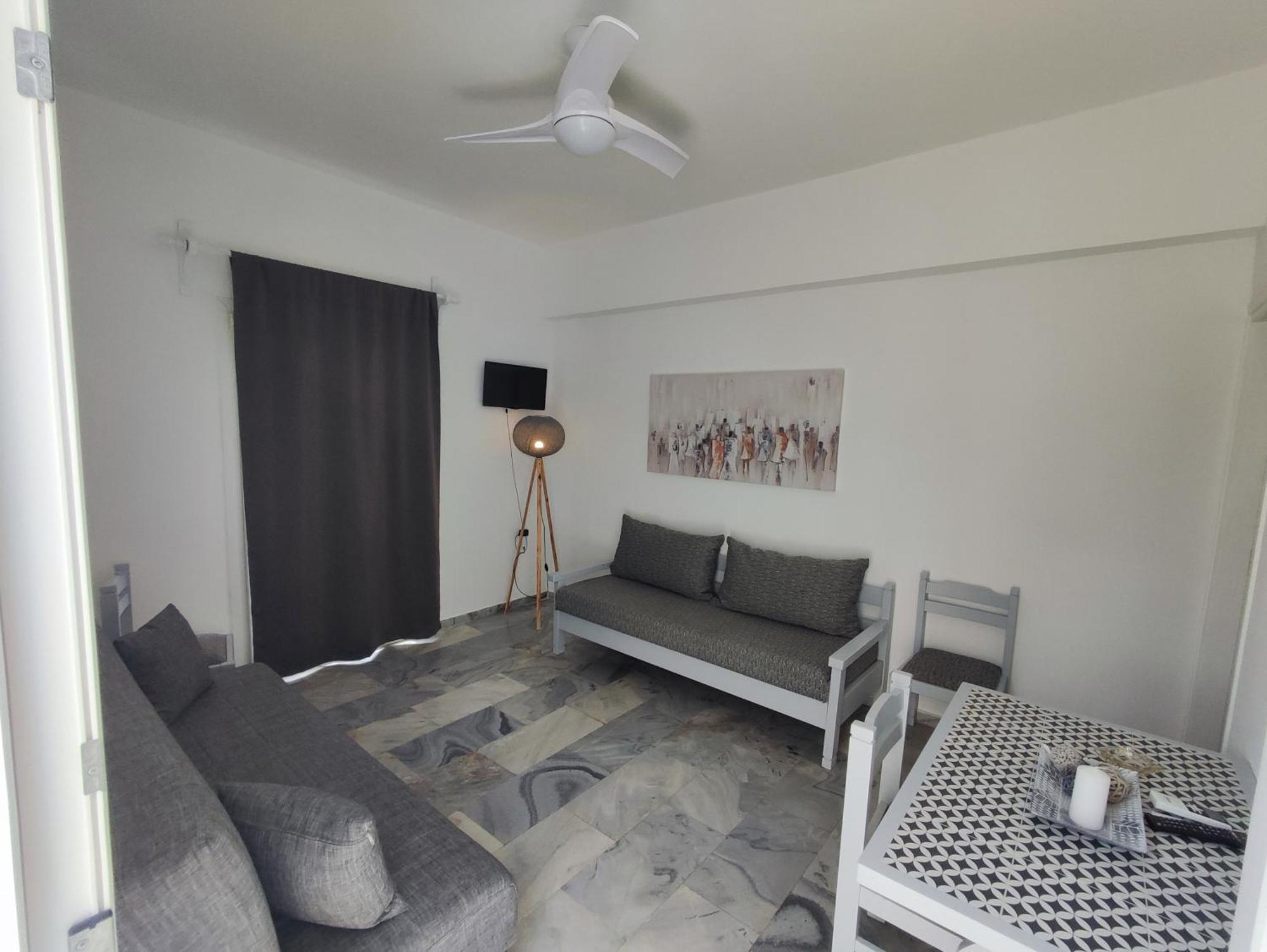 Galaxy Apartments Alikí Chambre photo