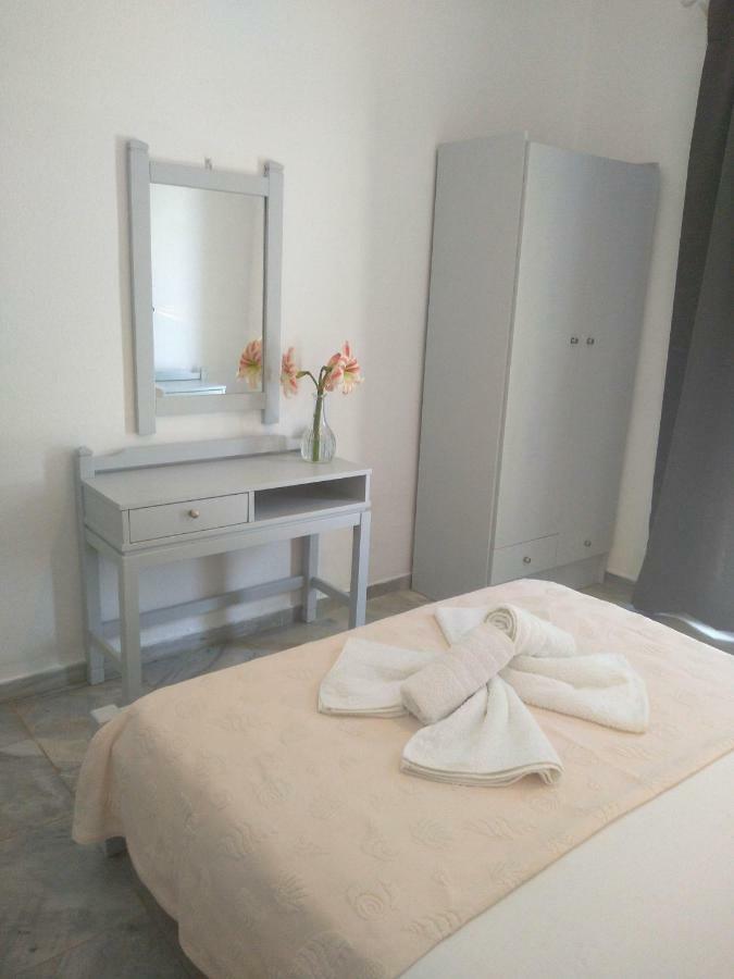 Galaxy Apartments Alikí Extérieur photo