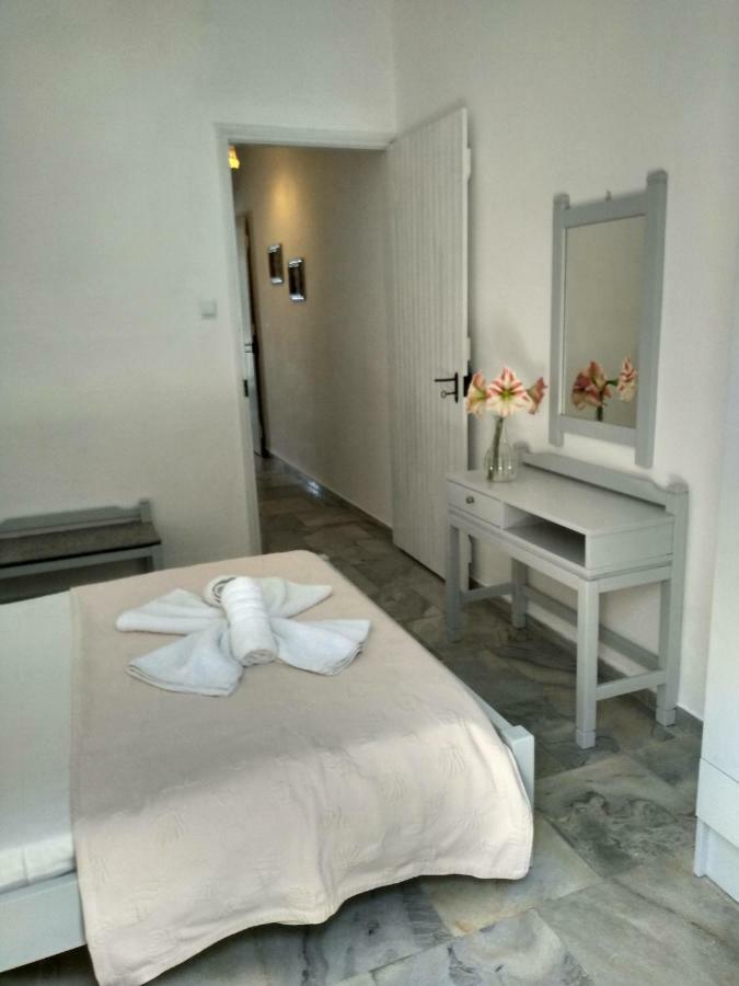 Galaxy Apartments Alikí Extérieur photo